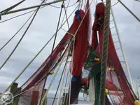 ट्रॉलर विक्रीसाठी