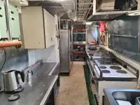 लाँगलाइनर विक्रीसाठी