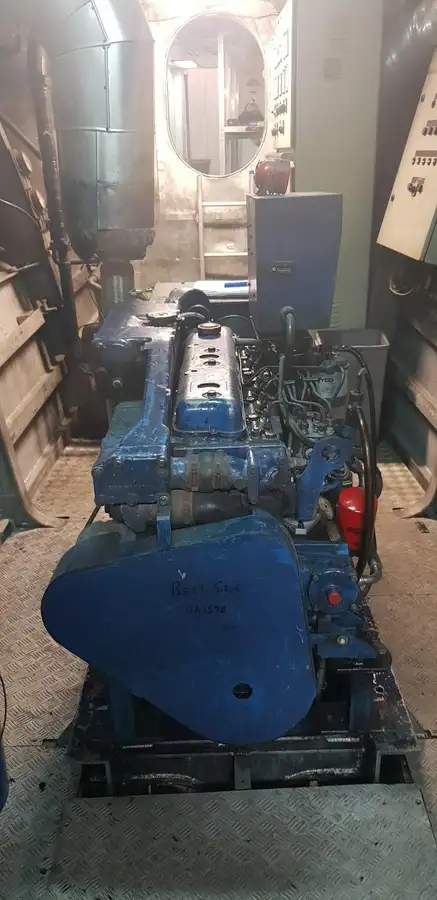 फेरी जहाज विक्रीसाठी