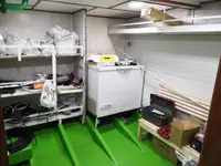वर्क बोटी विक्रीसाठी
