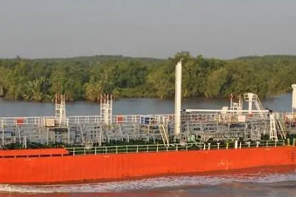 Oil/Chemical tanker for sale