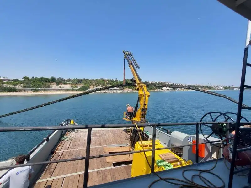 कामाच्या नौका विक्रीसाठी