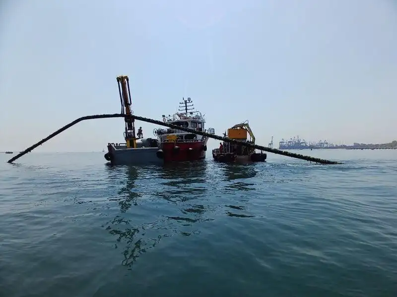 कामाच्या नौका विक्रीसाठी