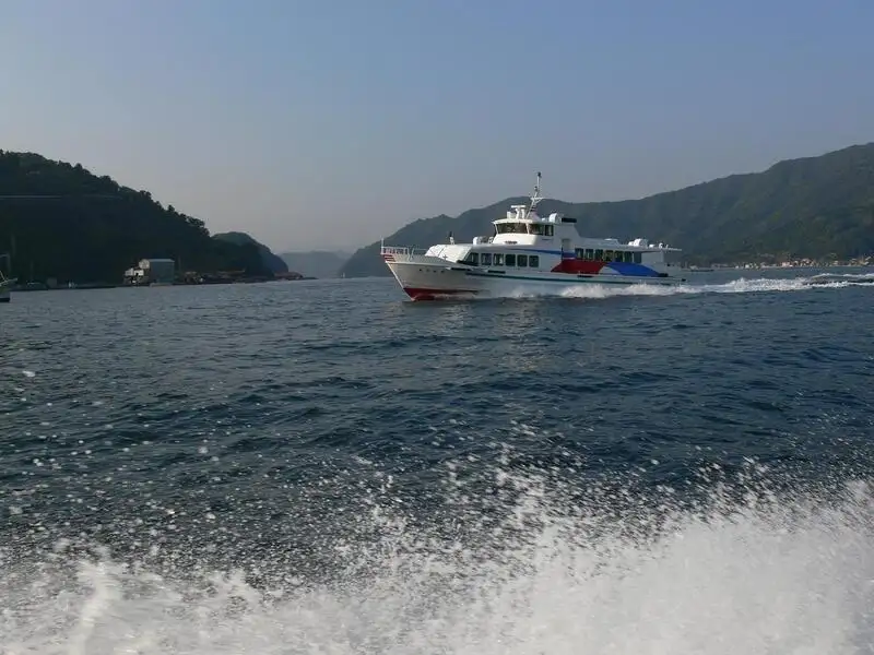 फेरी जहाज विक्रीसाठी