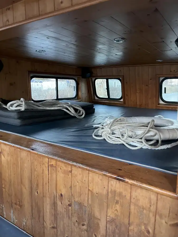 टोबोट विक्रीसाठी