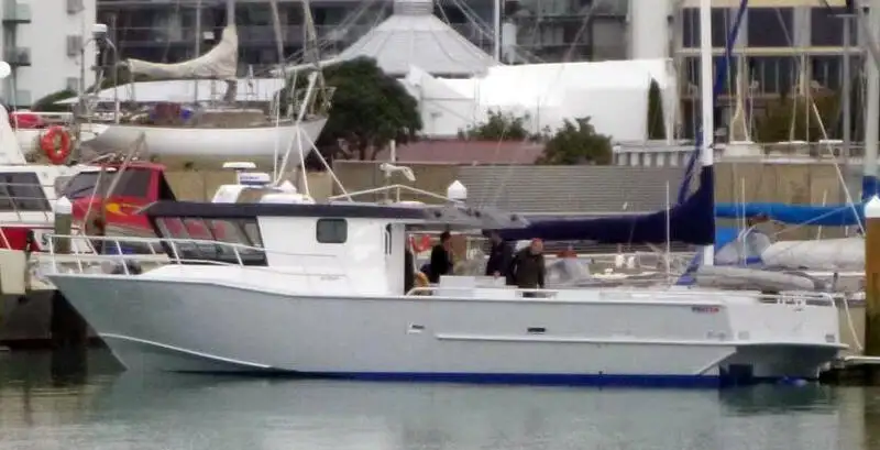 फेरी जहाज विक्रीसाठी