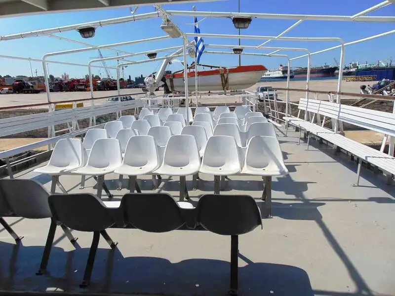 मोटार जहाज विक्रीसाठी