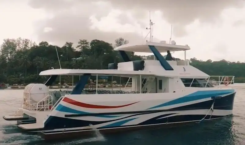 मोटार जहाज विक्रीसाठी