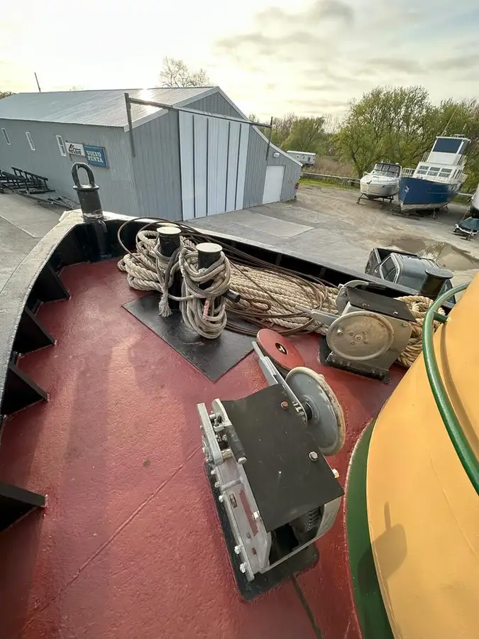 टोबोट विक्रीसाठी