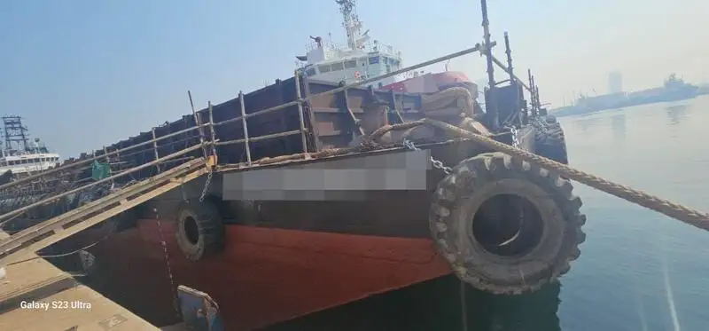 बार्ज विक्रीसाठी