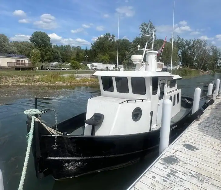 टोबोट विक्रीसाठी