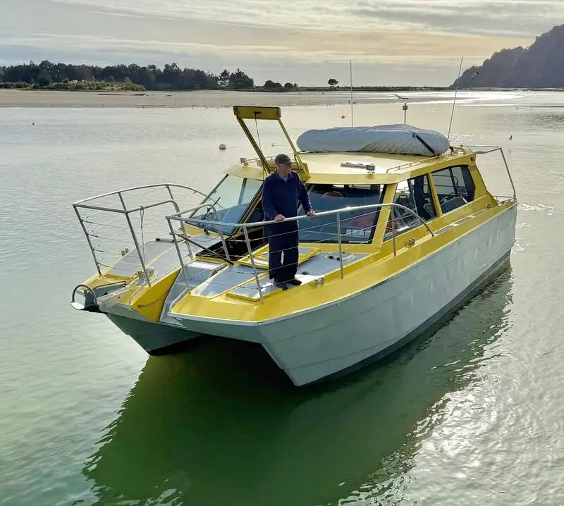 मोटार जहाज विक्रीसाठी