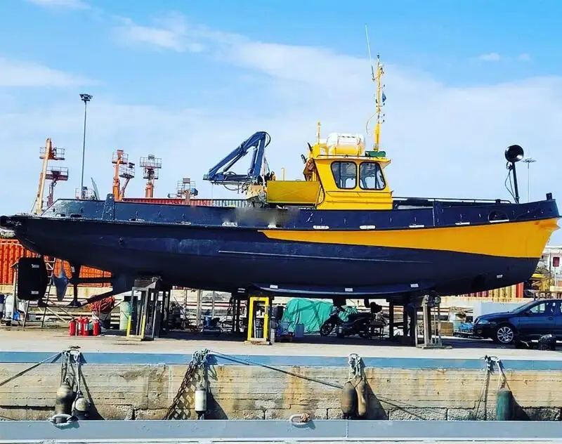 कामाच्या नौका विक्रीसाठी