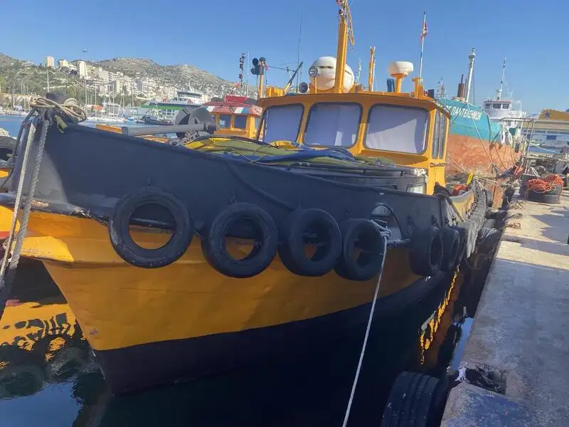 कामाच्या नौका विक्रीसाठी