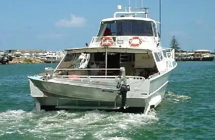 कामाच्या नौका विक्रीसाठी