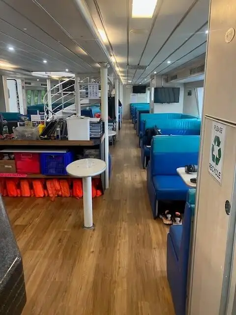 फेरी जहाज विक्रीसाठी