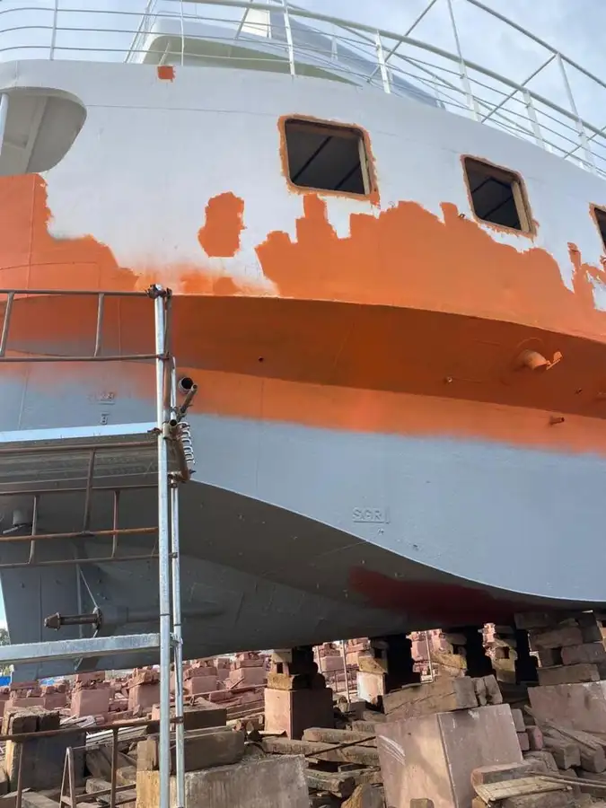 फेरी जहाज विक्रीसाठी