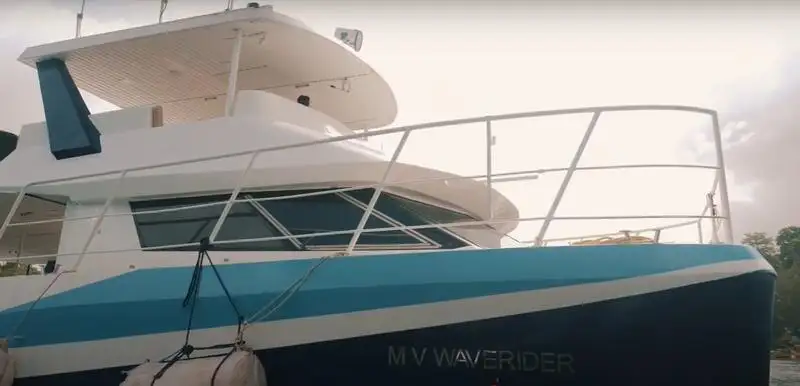 मोटार जहाज विक्रीसाठी