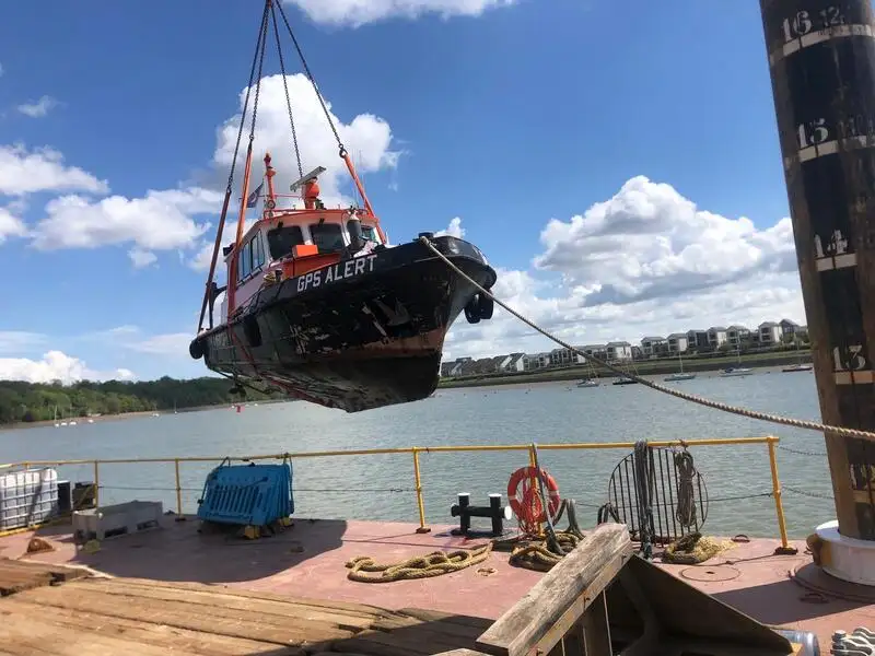 सर्वेक्षण जहाज विक्रीसाठी