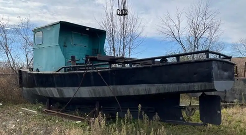 कामाच्या नौका विक्रीसाठी