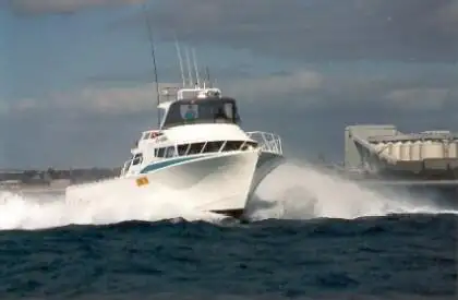 कामाच्या नौका विक्रीसाठी