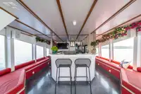 मोटार जहाज विक्रीसाठी