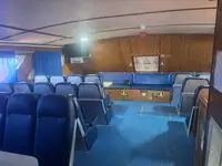 पुरवठा जहाज विक्रीसाठी