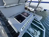 पेट्रोलिंग बोट विक्रीसाठी