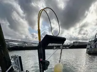 पायलट बोट विक्रीसाठी