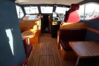 पेट्रोलिंग बोट विक्रीसाठी