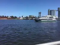 मोटार जहाज विक्रीसाठी