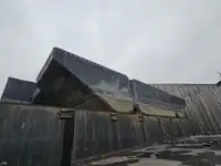 पोंटून विक्रीसाठी