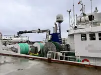 मासेमारी ट्रॉलर विक्रीसाठी