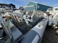 कडक फुगण्यायोग्य बोट विक्रीसाठी