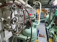 लांबलचक जहाज विक्रीसाठी