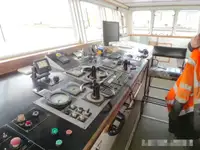 कामाच्या नौका विक्रीसाठी