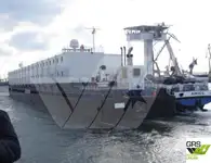 कंटेनर जहाज विक्रीसाठी