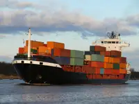 कंटेनर जहाज विक्रीसाठी