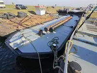 बार्ज विक्रीसाठी