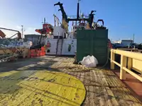 पुरवठा जहाज विक्रीसाठी