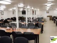 कंटेनर जहाज विक्रीसाठी