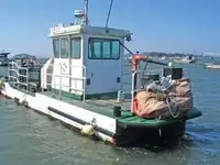 पेट्रोलिंग बोट विक्रीसाठी