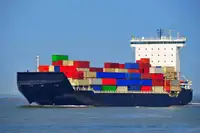 रेफर जहाज विक्रीसाठी