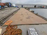 बार्ज विक्रीसाठी