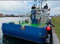 पुरवठा जहाज विक्रीसाठी