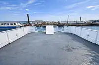 मोटार जहाज विक्रीसाठी