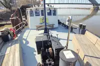 पेट्रोलिंग बोट विक्रीसाठी